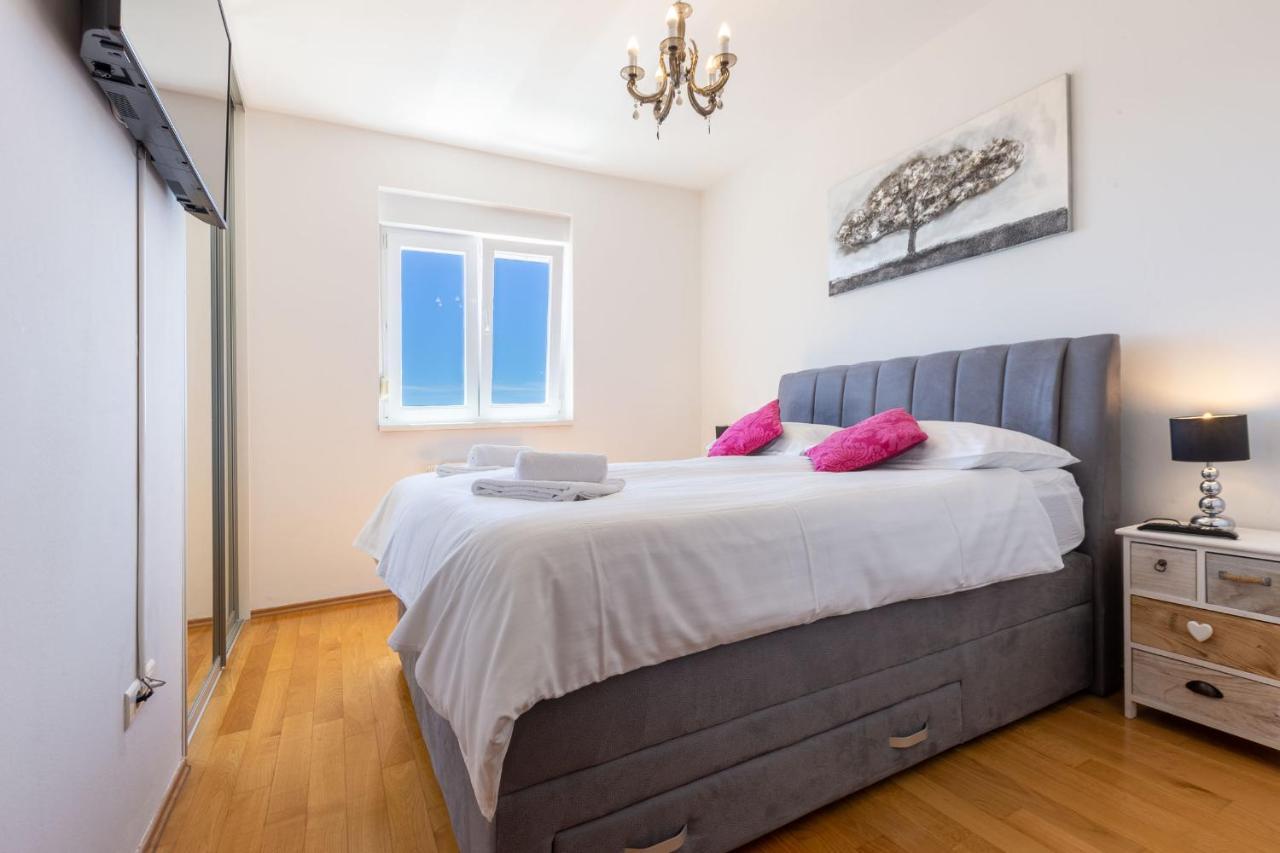 Jadran Apartment With Balcony And Parking Garage Zadar Eksteriør bilde